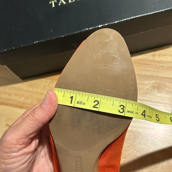 Talbots ladies wedge dress shoes size 9.5. Orange suede. Preowned good condition - Picture 12 of 16